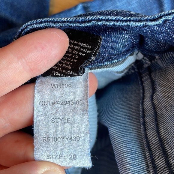 William Rast Dark Wash Straight Leg Jeans size 28 - Picture 6 of 7